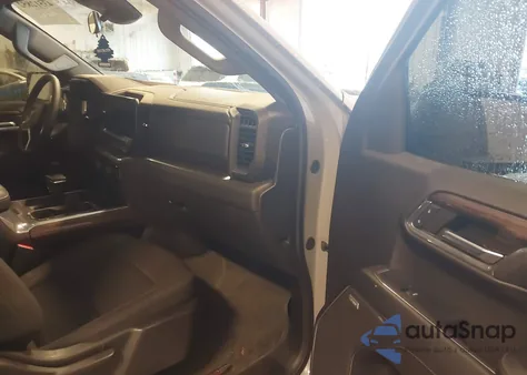 2024 Chevrolet Silverado 1500 4Wd Short Bed Lt Trail Boss from USA, damaged, VIN 3GCUDFED9RG325629